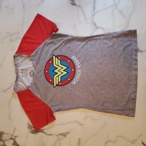 Wonderwoman Underarmer shirt